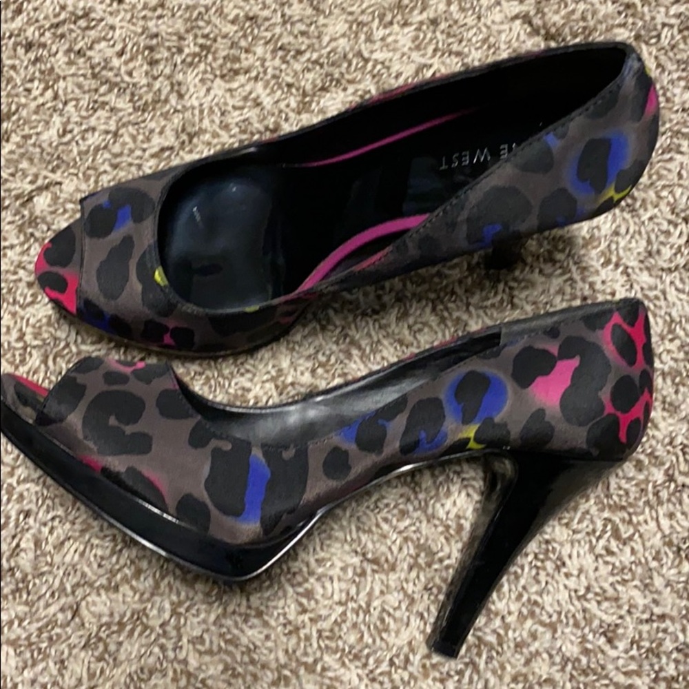 Multi colored leopard Nine West heels